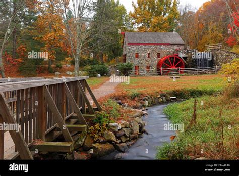 Wayside Grist Mill Hi Res Stock Photography And Images Alamy