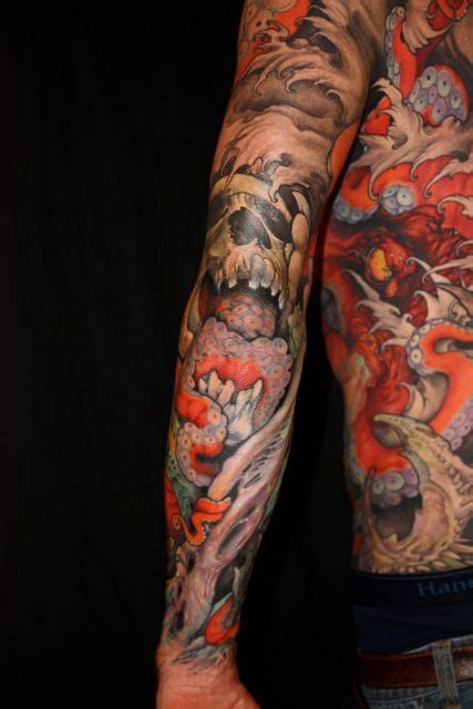 Grammy award winning artist : Pin van Alessandro Ingusci op Tattoo