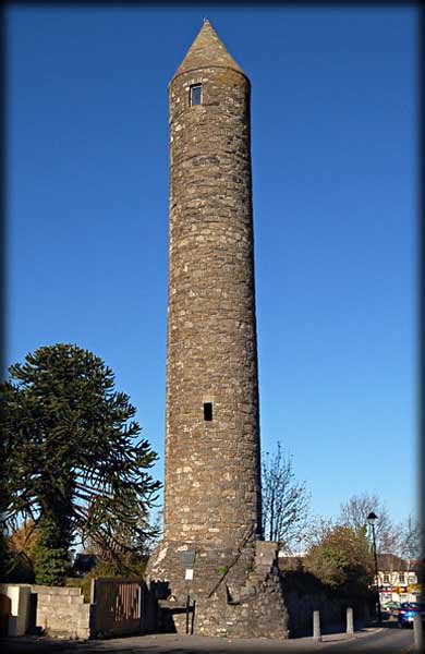 The round tower was used as the town dispensary to complement the medical headquarters housed within the pavilion next door. Clondalkin Round Tower