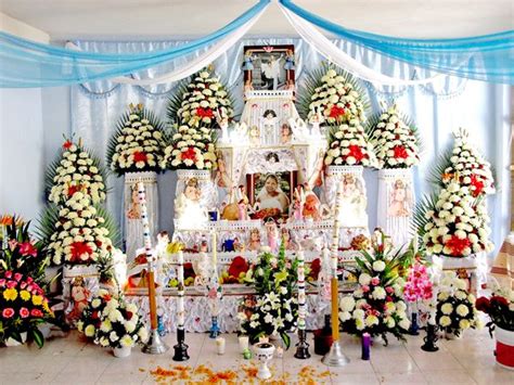 Comparative style Altar de difuntos from Mexico Decoración navideña