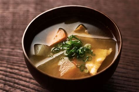 Daikon Soup With Tofu Mushroom Recipe