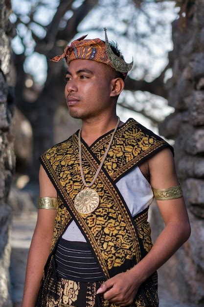 Premium Photo Man Wearing Traditional Clothes Of Sabu Island Indonesia