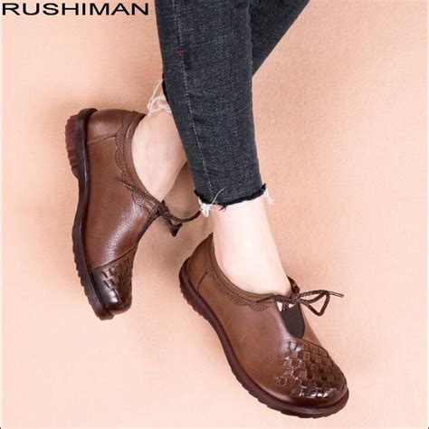 Rushiman Women Genuine Leather Flat Shoes Lace Up Moccasins Mother Soft