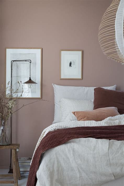 43 Dusty Pink Bedroom Walls That Can Be Pretty And Peaceful 24 Pink