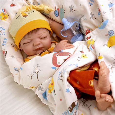 Muñeco Bebe Reborn Recién Nacido Realista Ojos Cer Carulla