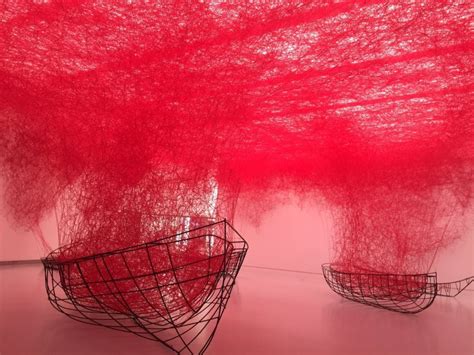 Chiharu Shiota Et Ses Installations Enchevêtrées