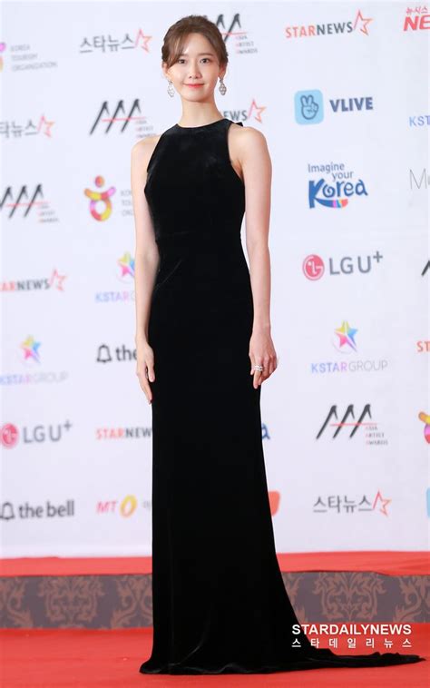10 Times Girls Generation S Yoona Had Fans Falling For Her Beauty In The Prettiest Gowns