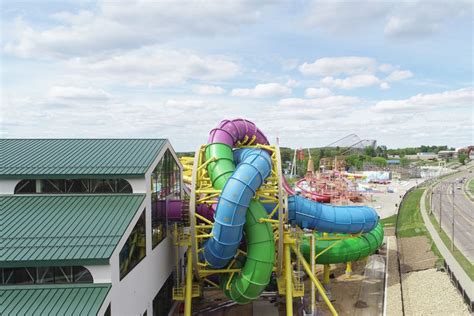 Americas First Rotating Waterslide Just Opened — And Goes Up To 25