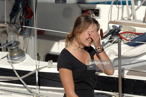 Arrival Of 16 Year Old Dutch Girl Laura Dekker In Stmaarten Yacht News Photo Getty Images