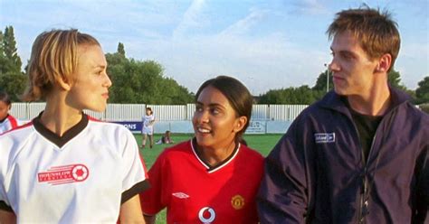 Movie Review Bend It Like Beckham 2002 The Ace Black Movie Blog