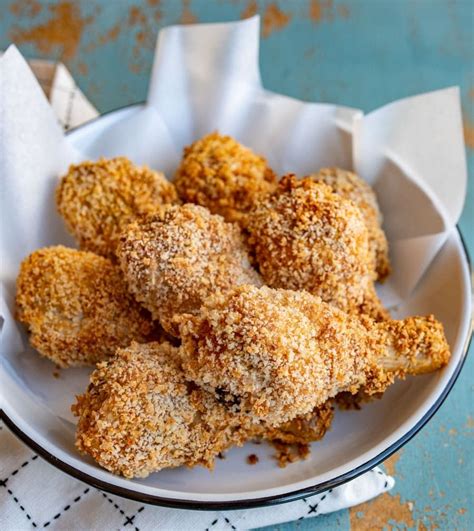 Place flour in a shallow bowl, then season with 1/4 tsp. Panko-Crusted Baked Chicken Legs Recipe | Crispy Oven Baked Chicken | Recipe | Baked chicken ...