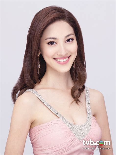 Miss Hong Kong Grace Chan Wanita