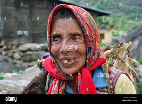 Old Poor Lady From Himalaya Stock Photo Alamy