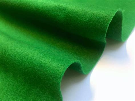 Emerald Green Felt Fabric Material Craft Plain Colours Polyester 102cm