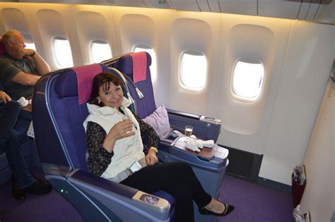 Thai Airways Business Class Tg466 B777 200er Melbourne To Bangkok
