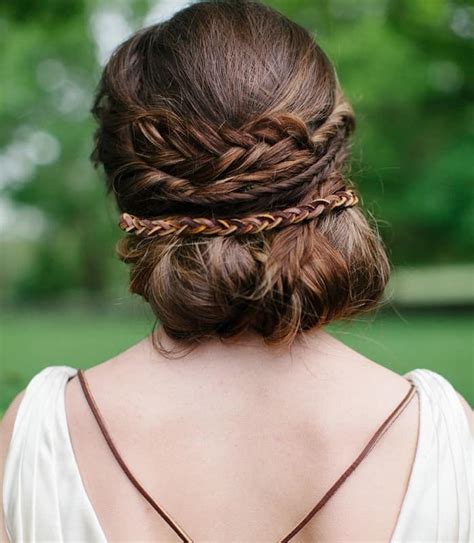 15 Renaissance Hairstyles To Get Inspired In 2024