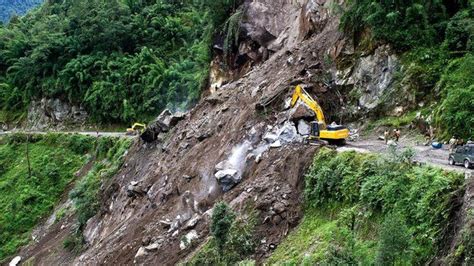 Nadma Seven Landslides Reported On New Year Communication Structures