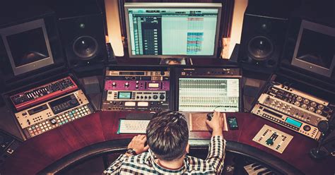 Home Recording Studio Setup [8 Essentials You REALLY Need] August 2022