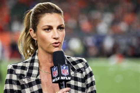 Erin Andrews Reacts To Bryant Youngs Hall Of Fame Speech The Spun