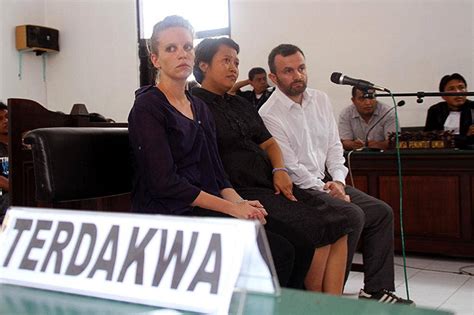 french journalists get 2 1 2 months in jail for illegal reporting in indonesia s papua fox news
