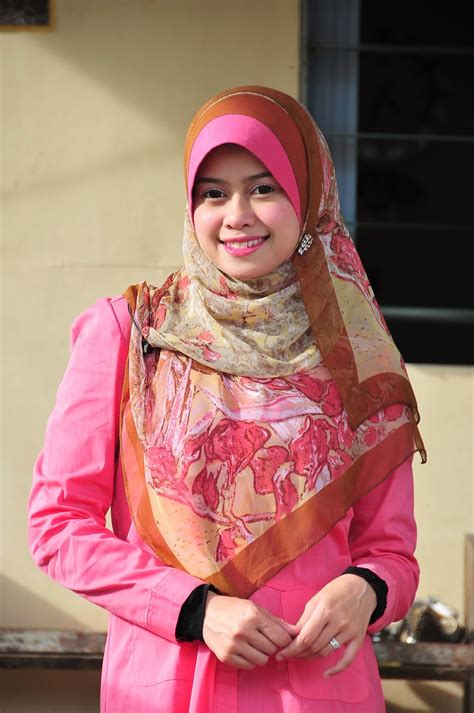 foto artis cantik berjilbab