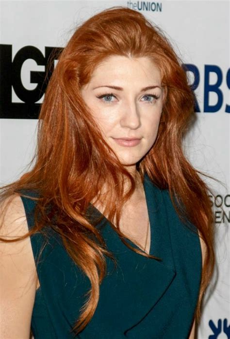 Nicola Roberts Long Red Hair That Compliments The Color Of Her Gown