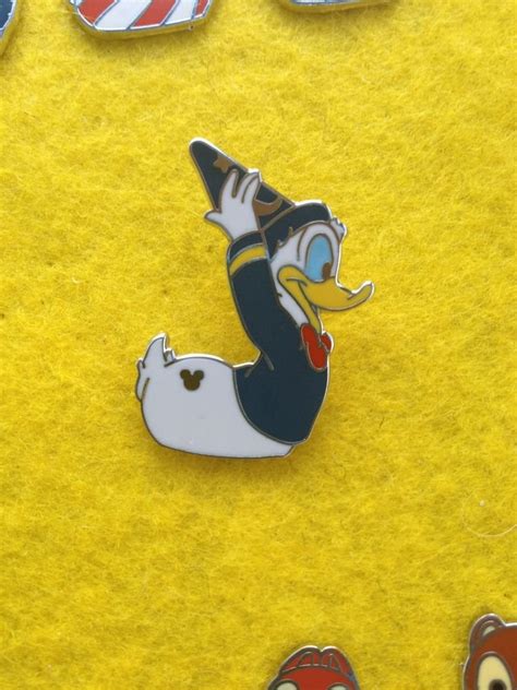 Sorcerer Hat Donald Duck Disney Pin