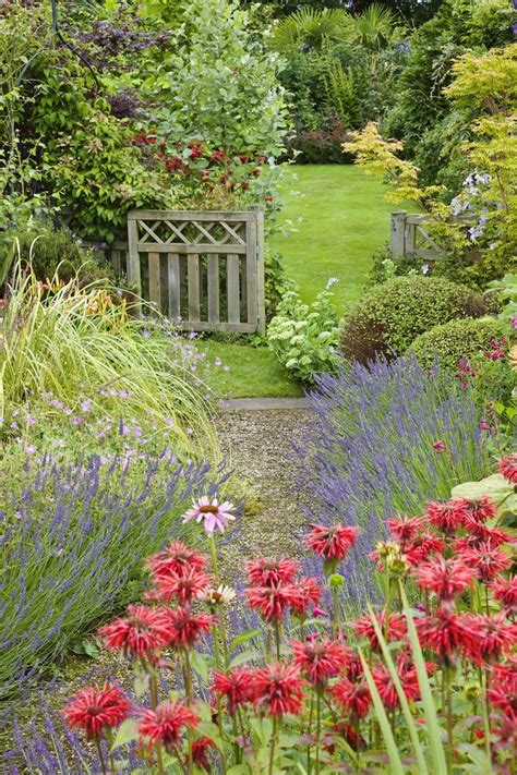 35 Lovely Cottage Garden Design Ideas For Your Dream House Page 26 Of 34