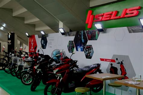 Approaches zero over zero, so it can't be used directly to determine the momentum of a zero rest mass particle. Tiga Brand Motor Listrik Isi Panggung IIMS Motobike Expo 2019 | Gilamotor