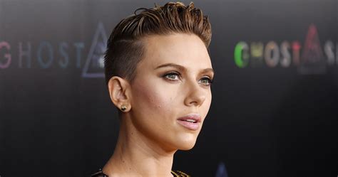 Scarlett Johansson Drops Out Of Transgender Role In Rub And Tug Huffpost Entertainment