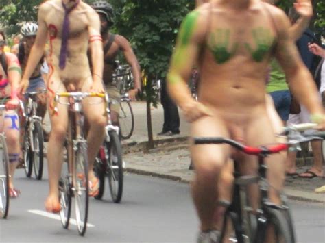Naked Philadelphian Pictures From The Philly Naked Bike Ride