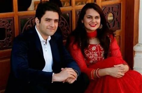 Tina Dabi IAS And Ex Husband Athar Aamir Khan Age Difference Divorce