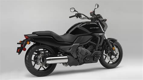 Honda is confident the incorporation of its automatic dual clutch transmission (dct) and antilock brakes (abs). 2015 Honda CTX700 Review / Specs / Pictures / Videos ...