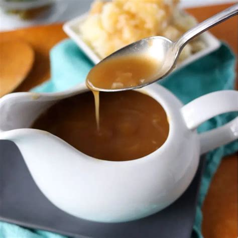 Beef dripping is also more stable than vegetable oils and fats when used for frying. This easy brown gravy recipe, made without drippings, is perfect on meatloaf, potatoes, or ...