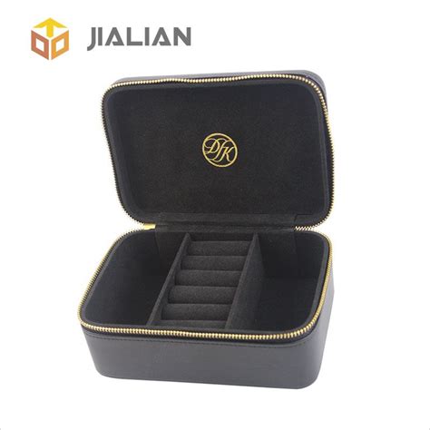 The Zippered Black Large Leather Mens Travel Jewelry Box Is Sturdy And