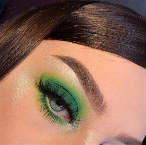 Pin De Icilda E Ponce En Eyeshadows Sombra De Ojos Verde Sombras De