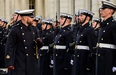All change as the Royal Navy prepare to take over as Queens Guard | The ...