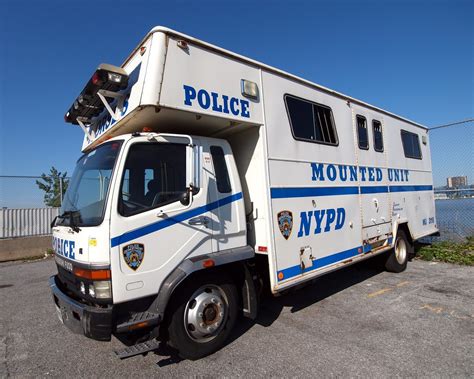 Nypd Mounted Unit Police Truck Manhattan New York City Flickr