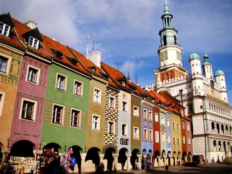This historical place also recently awarded with top 3 most suitable place for retirement. 10 Best Places to Visit in Poland (with Map & Photos ...