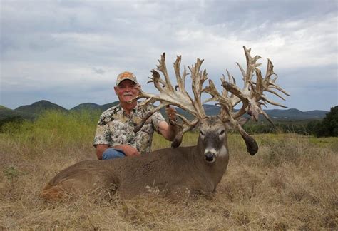 Texas 548 Inch Buck Big Deer