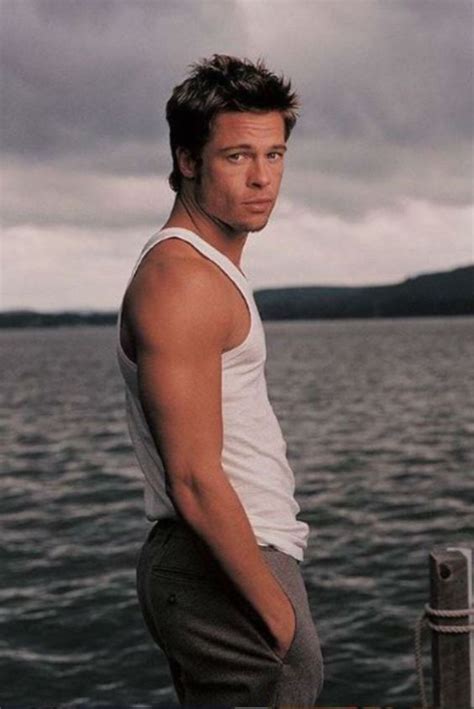 Why Brad Pitt Is The Ultimate Film Star For The 21st Century Hombres Rubios Fotos De Hombres