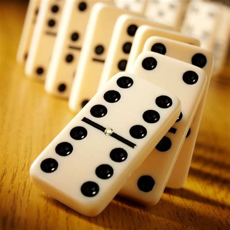 Funny Mini Dominoes 28 Piece White With Black Spots Dots Traditional