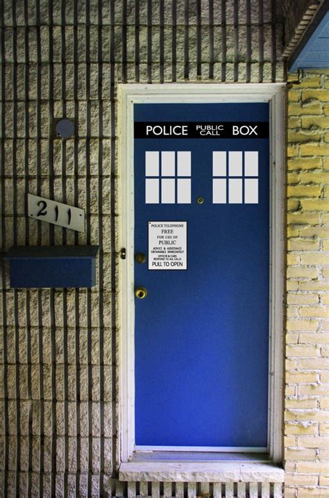Pin By Jana Bernhardt On For My Doctor Who Party Tardis Door Door