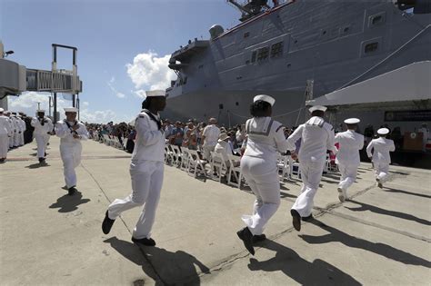 Warship Uss Fort Lauderdale Commissioned At Port Everglades