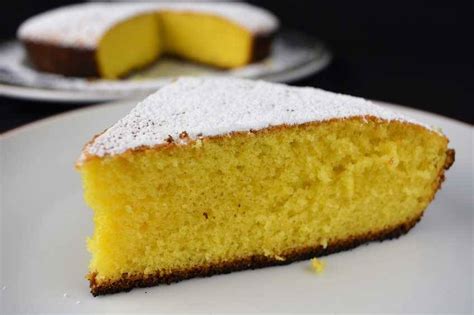 Esta receta de bizcocho de leche de coco está espectacular con mermelada, en mi caso lo acompañé con mermelada de mango, pero elegid vosotros el gastronomía recetas, recetas de cocina fácil, pinchos, tapas, postres. Bizcocho de yogur sin horno