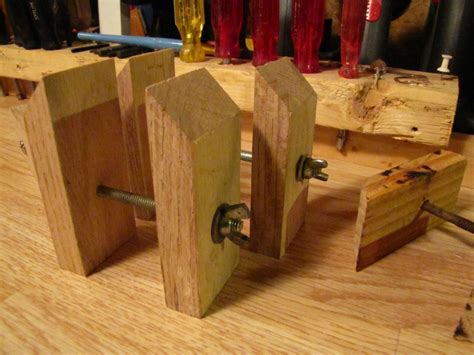 The good thing about these clamps is that they can be used in a wide range of ways in woodworking. Diy wood clamps - Kurt3DWH