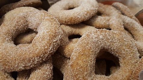 Husarenkrapferl an austrian christmas cookie • cultureatz. Cinnamon Rings - Austrian German Christmas Cookies • Best ...