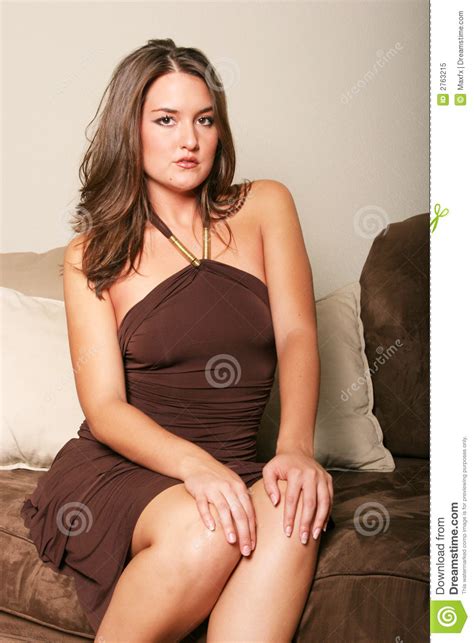 Mooie Vrouw In Kleding Stock Afbeelding Image Of Lang 2763215