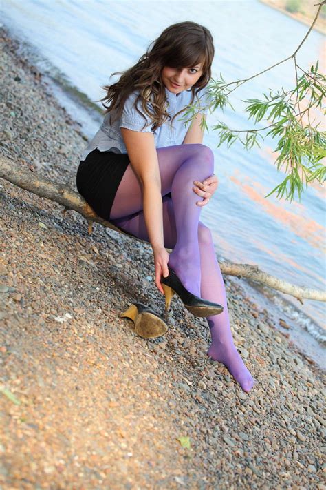 Pin By Viktar On Pantyhose Stokings Colored Tights Outfit Pantyhose
