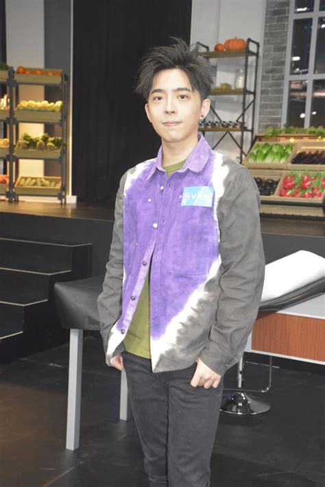Born edan portnoy to middle class immigrant parents, he grew up in rockville, maryland. 【唔識煮嘢】希望未來老婆廚藝好 Edan@MIRROR開心贏姜濤 | 多倫多 | 加拿大中文新聞網 - 加拿大星島 ...